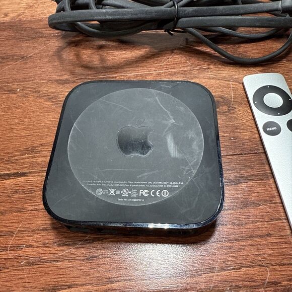 Apple TV (3rd Generation) 1080P Media Streaming Player a1469 Remote - Picture 2 of 5